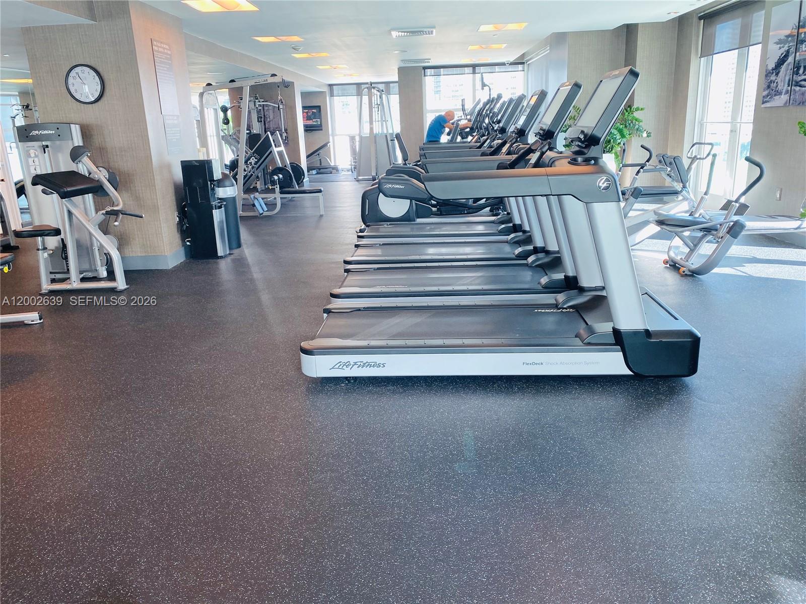 950 Brickell Bay Dr #3703, Miami FL 33131