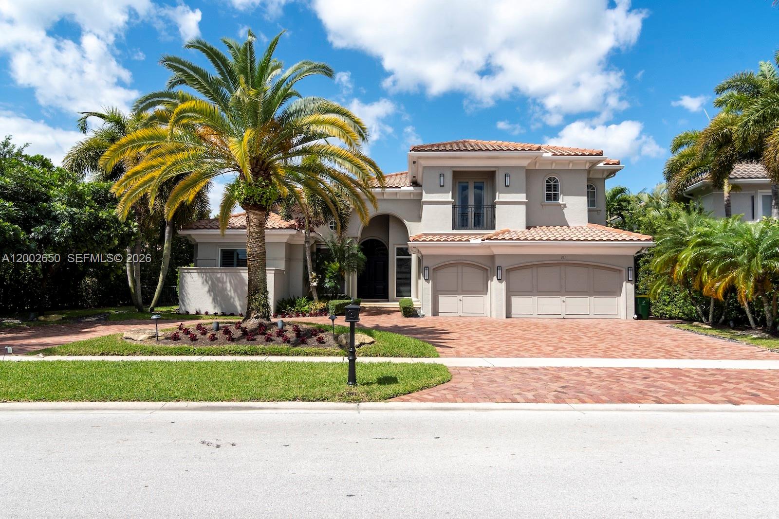 651 Sweet Bay Ave, Plantation FL 33324