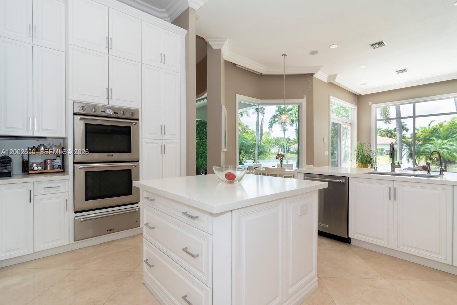 651 Sweet Bay Ave, Plantation FL 33324