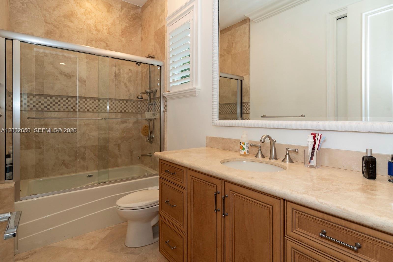 651 Sweet Bay Ave, Plantation FL 33324