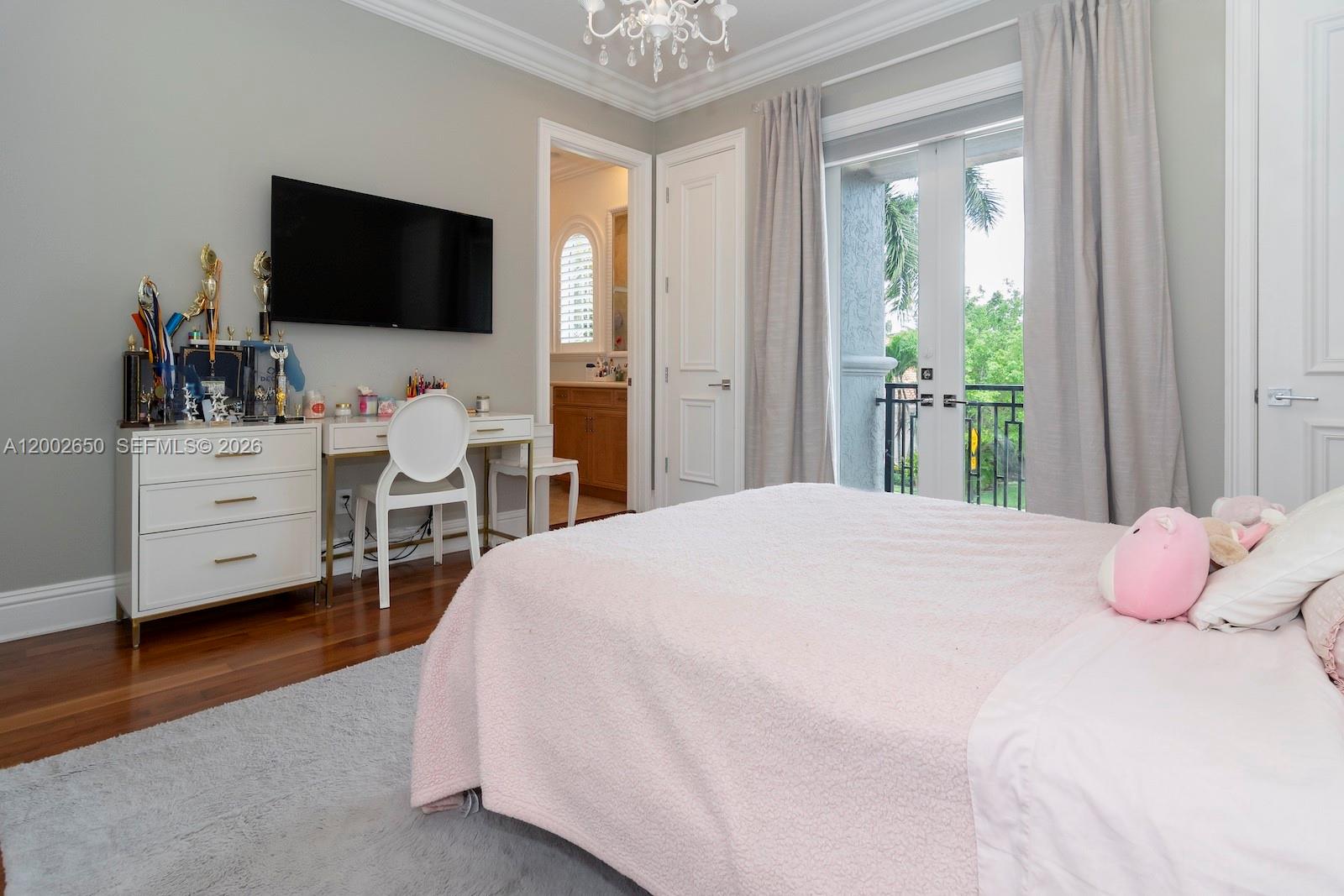 651 Sweet Bay Ave, Plantation FL 33324