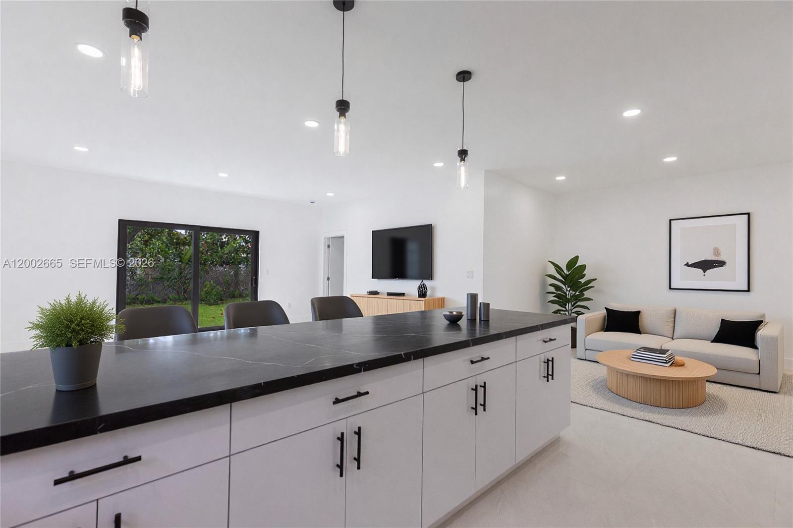 5550 SW 4th St, Miami FL 33134