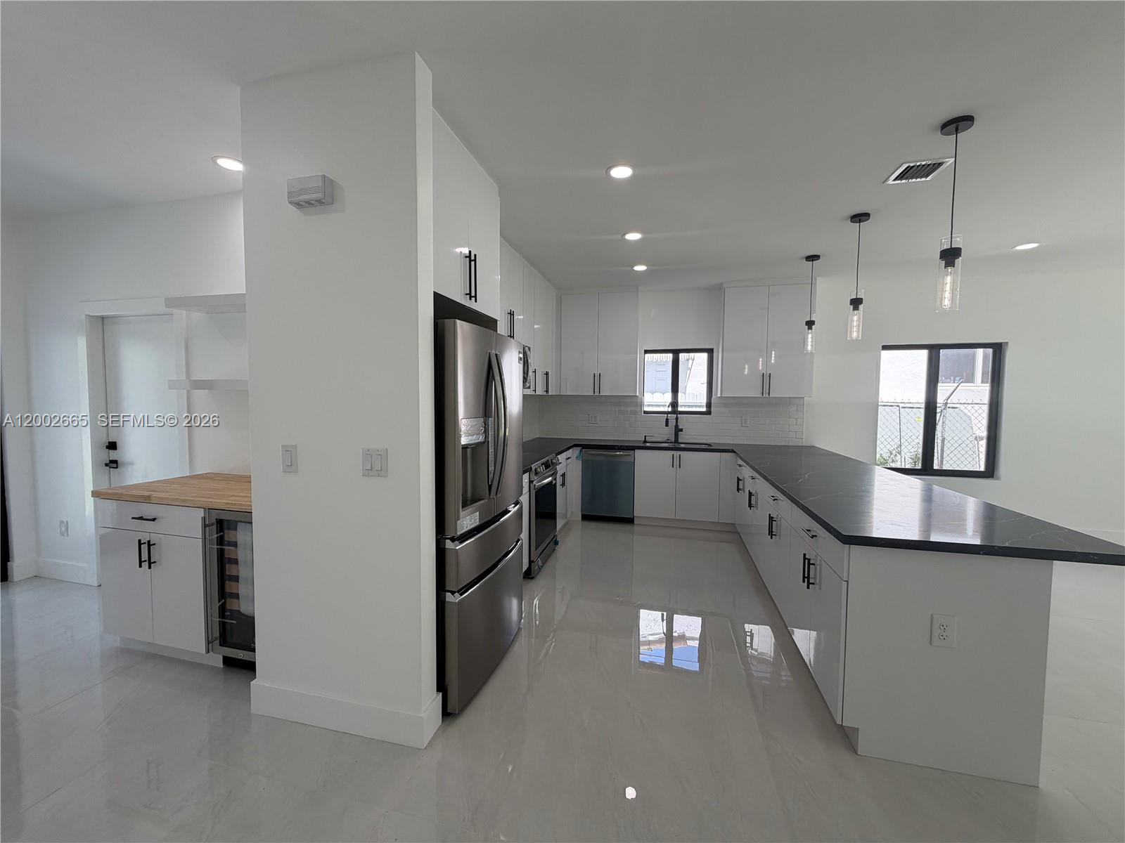 5550 SW 4th St, Miami FL 33134