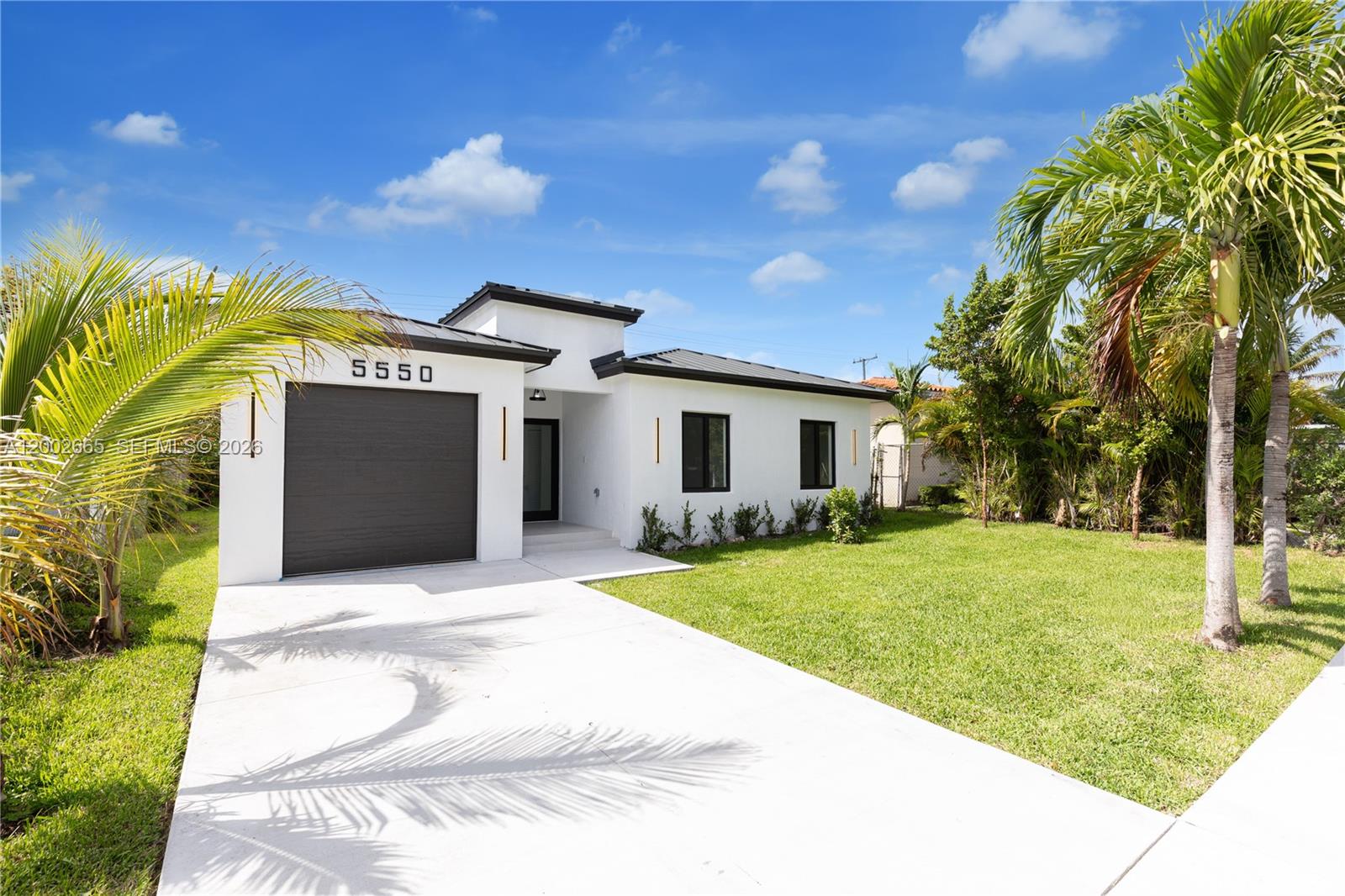5550 SW 4th St, Miami FL 33134