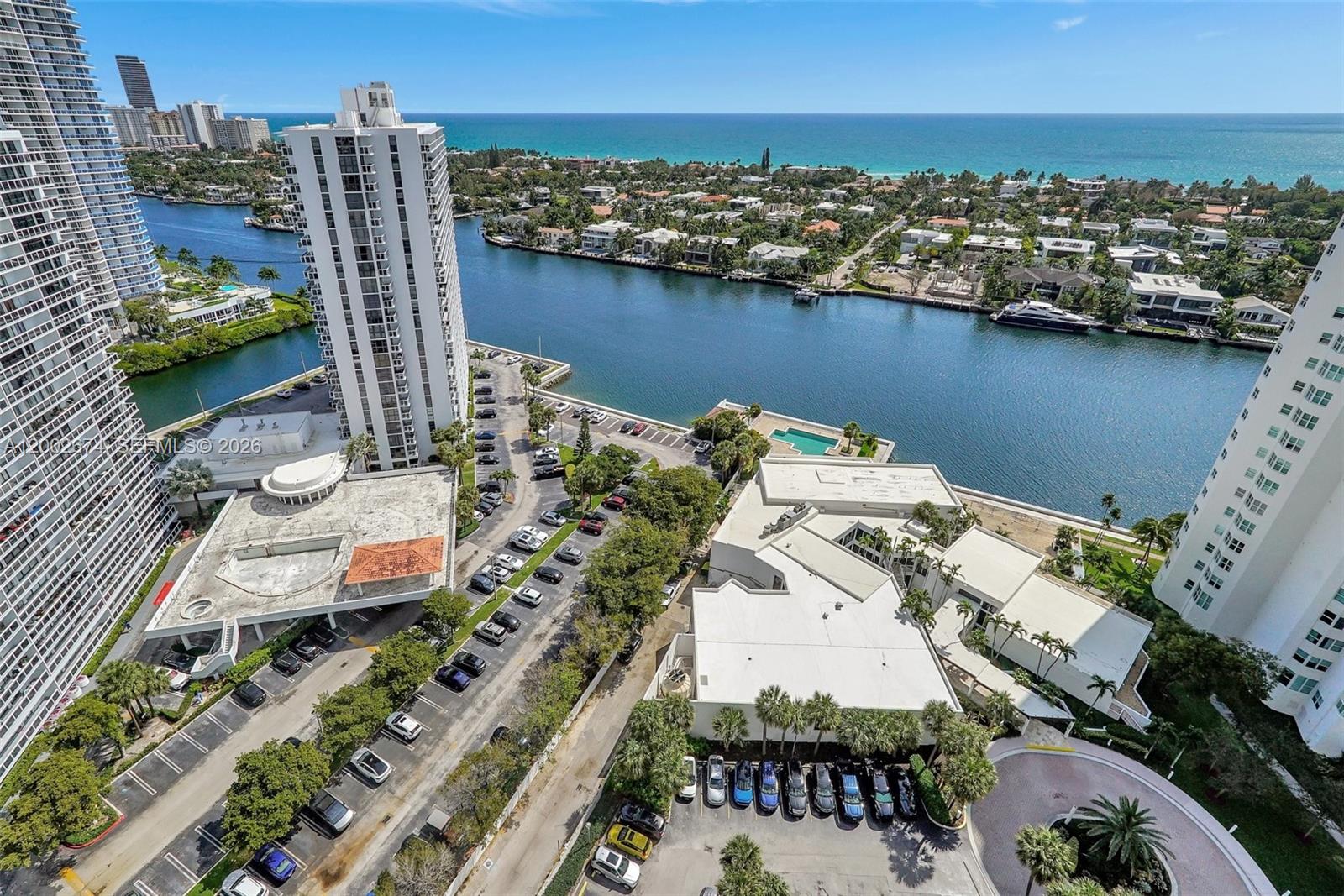 20281 E Country Club Dr #2104, Aventura FL 33180