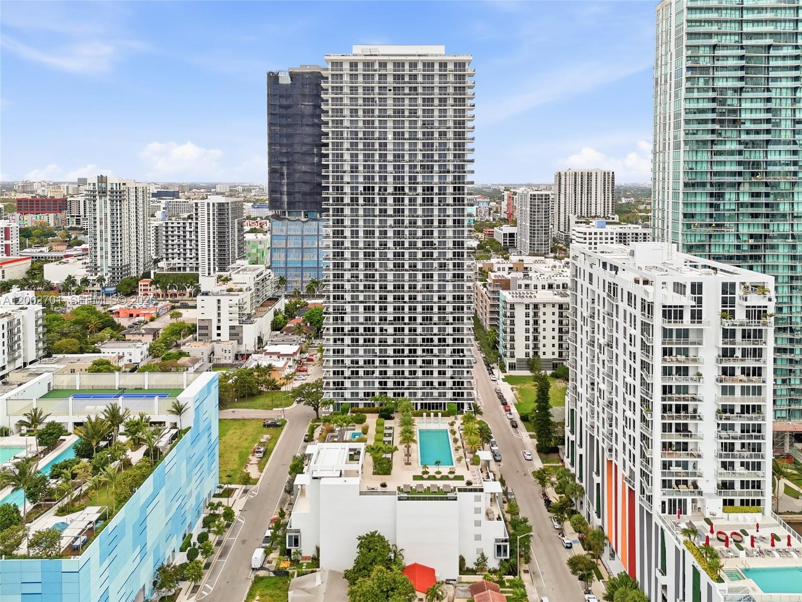 600 NE 27th St #1002, Miami FL 33137