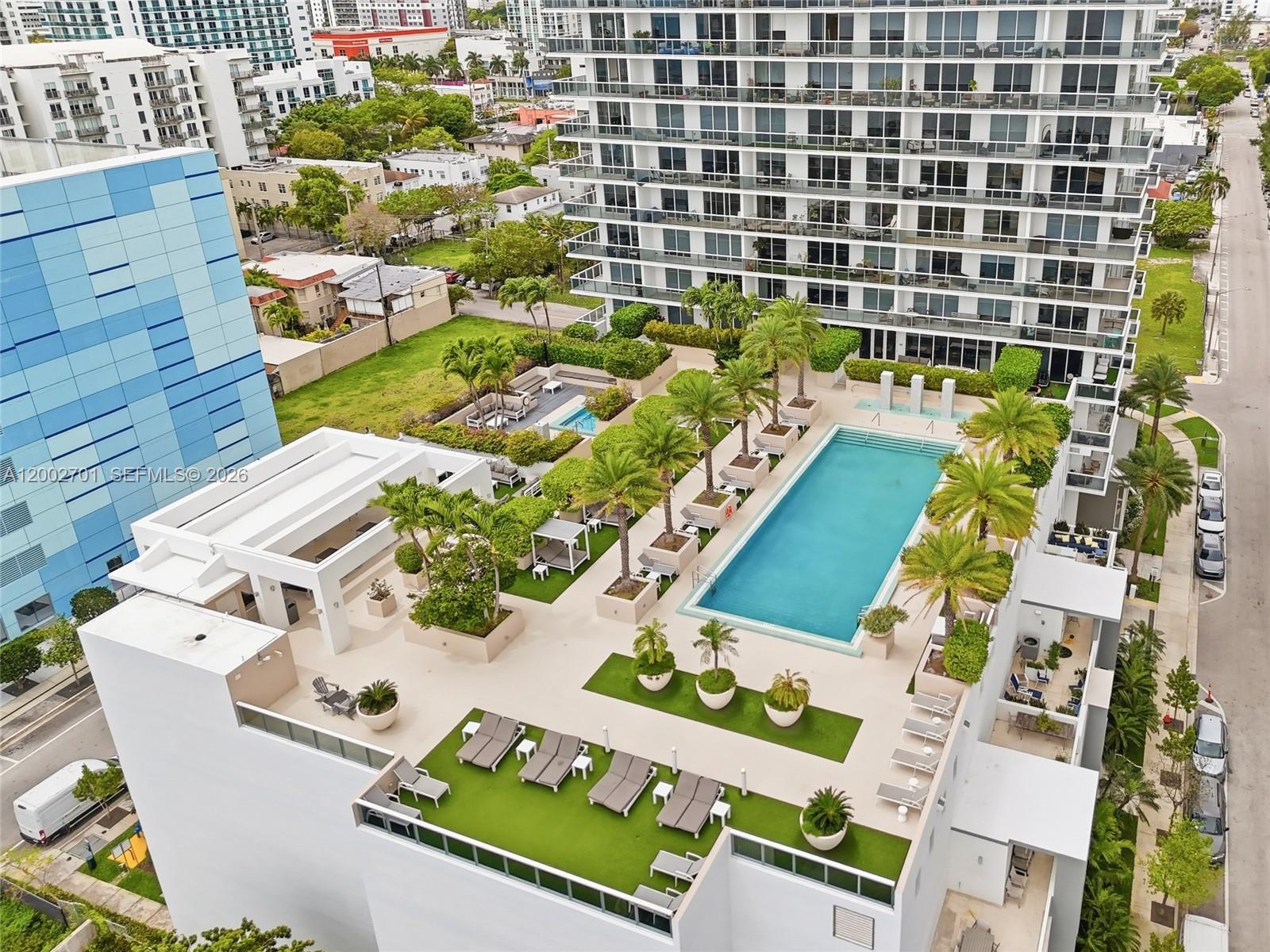600 NE 27th St #1002, Miami FL 33137