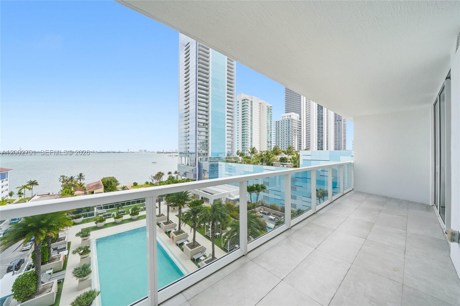 600 NE 27th St #1002, Miami FL 33137