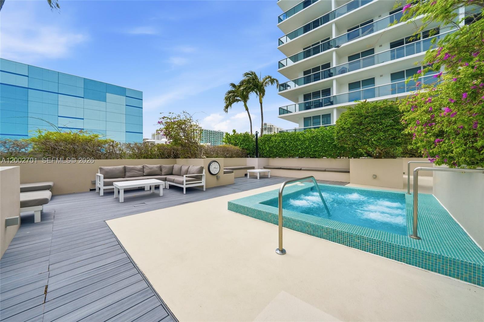 600 NE 27th St #1002, Miami FL 33137