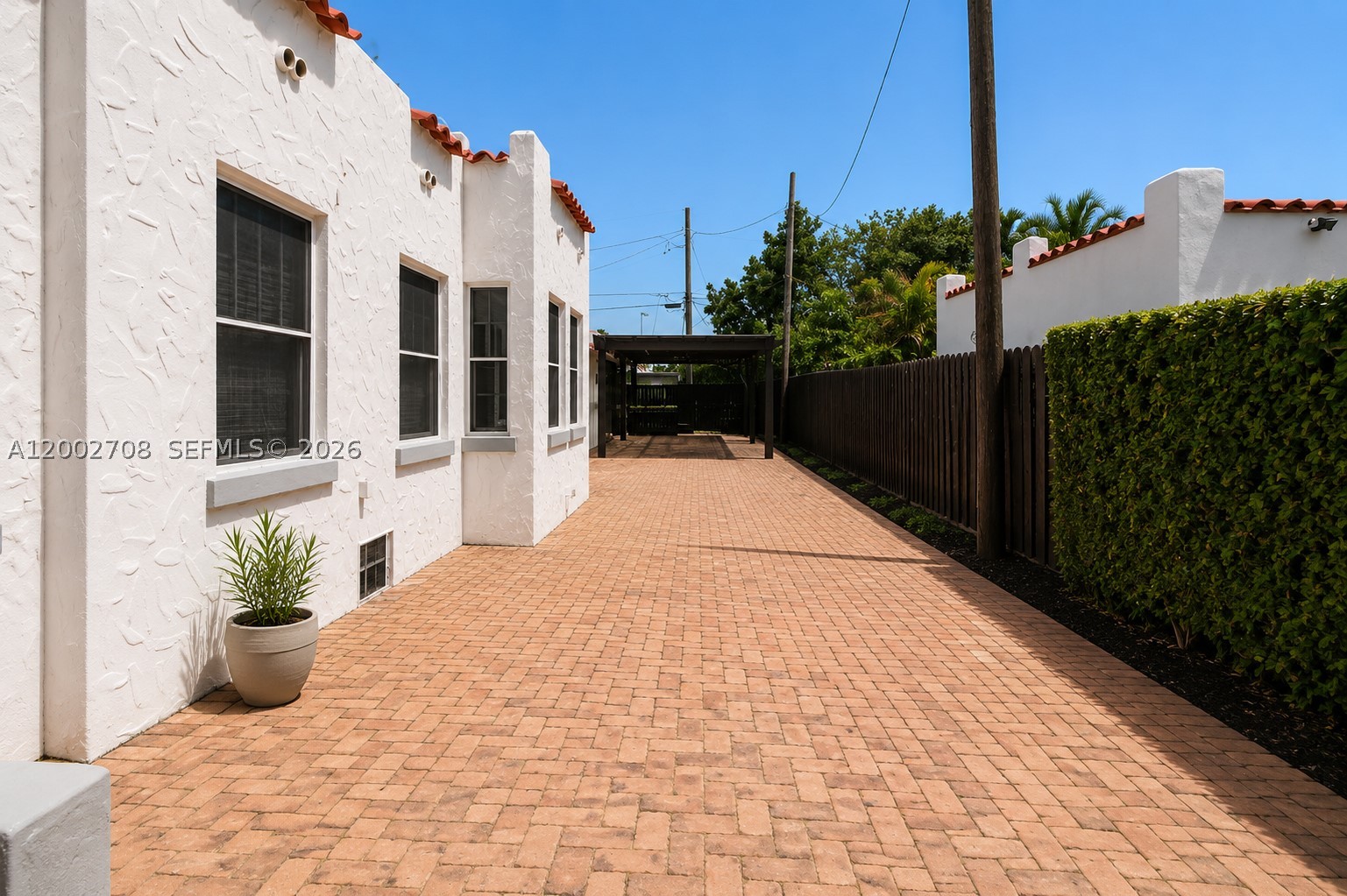 2272 SW 11th terrace, Miami FL 33135