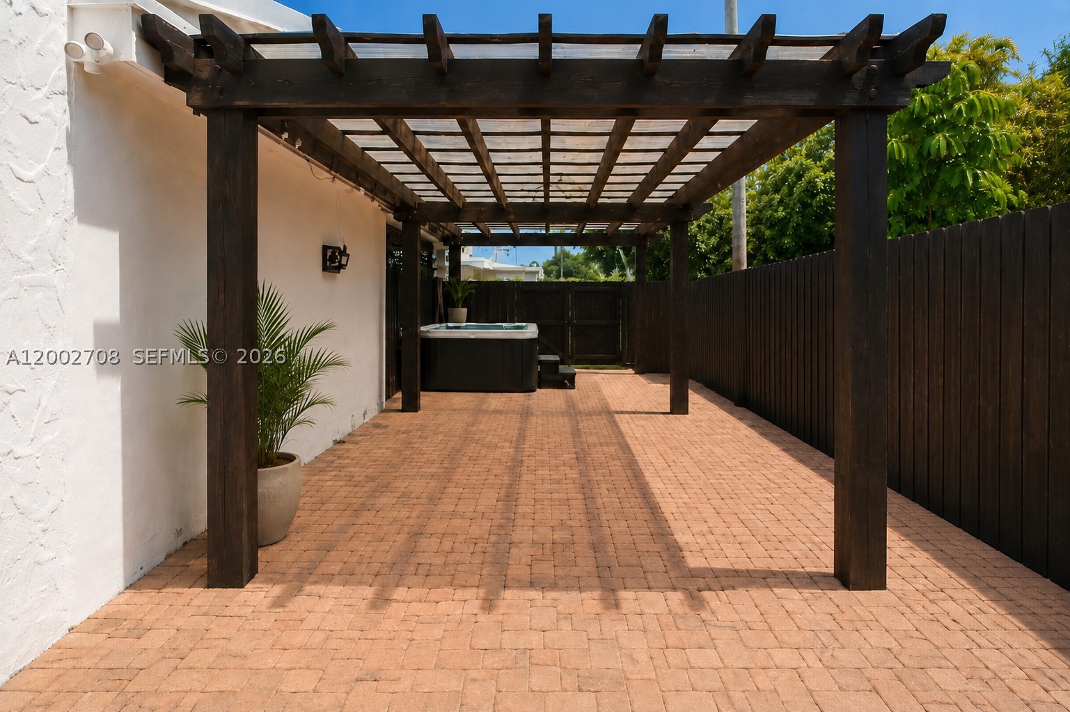 2272 SW 11th terrace, Miami FL 33135