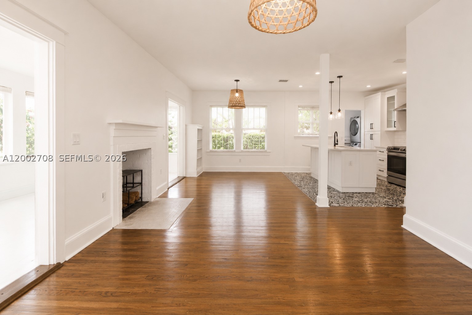 2272 SW 11th terrace, Miami FL 33135