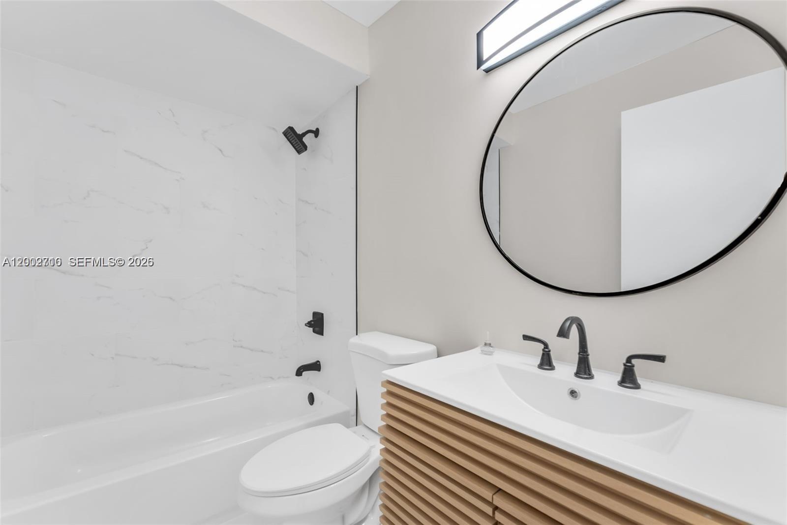 7996 Crespi Blvd, Miami Beach FL 33141