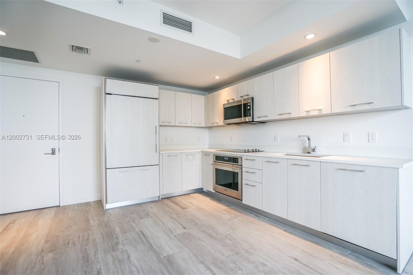 55 SW 9 Street #2907, Miami FL 33130