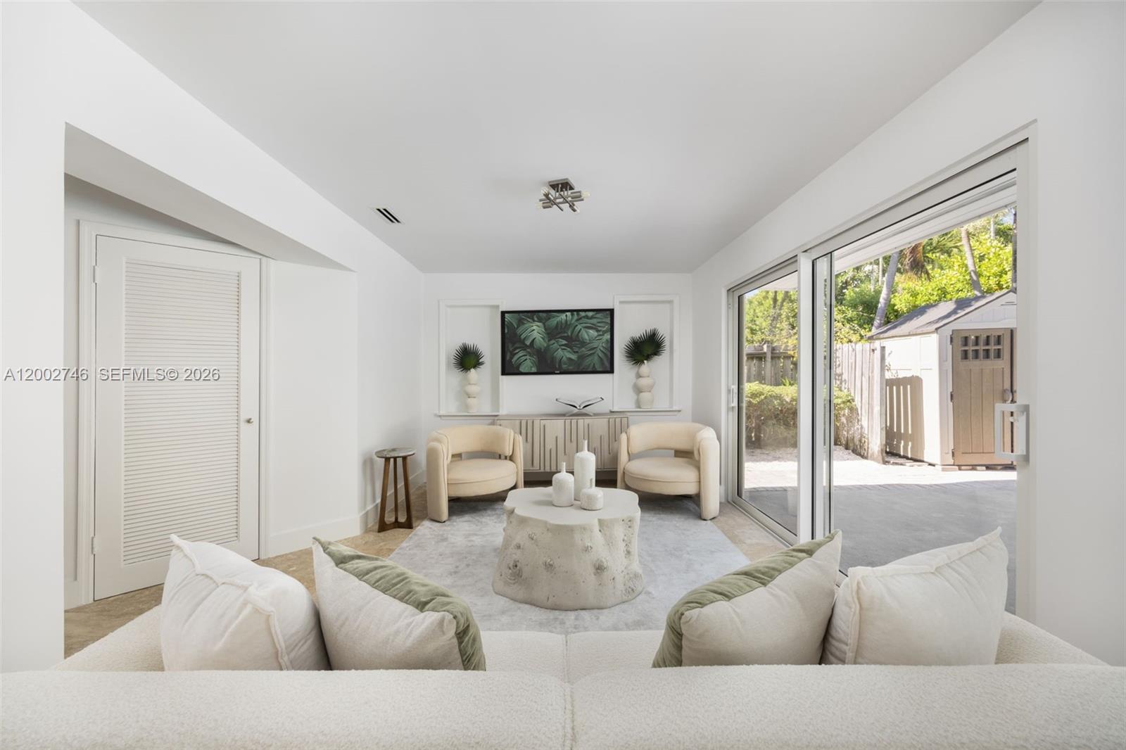 255 Ridgewood Rd, Key Biscayne FL 33149