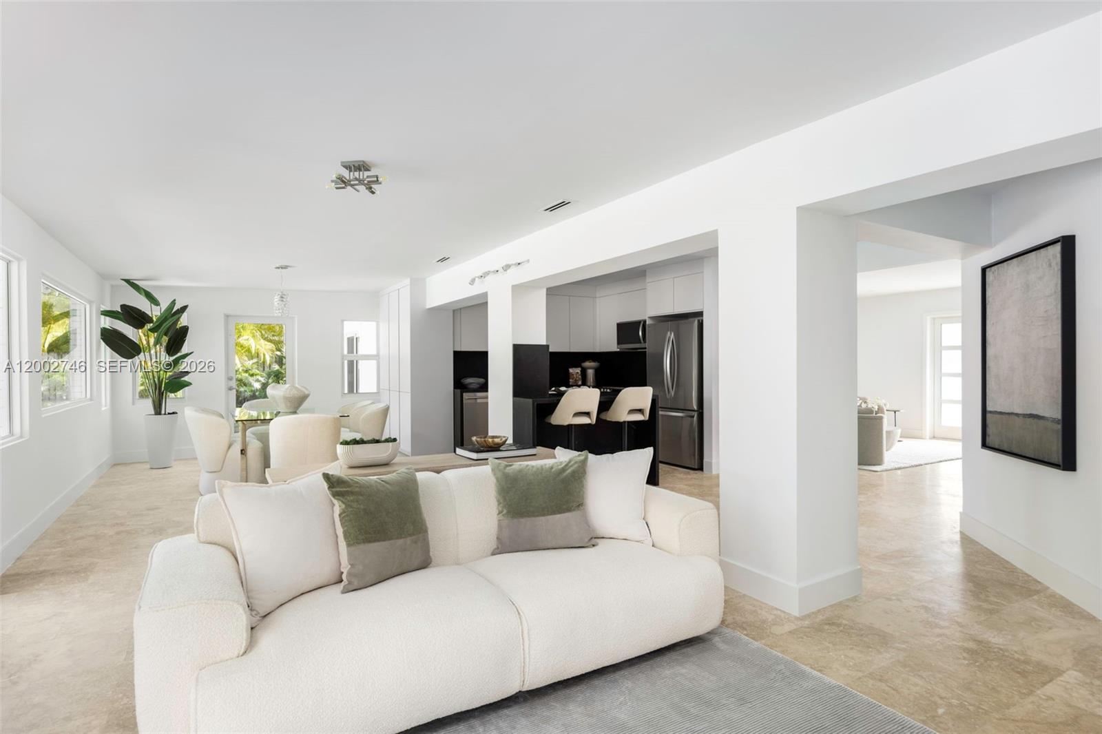 255 Ridgewood Rd, Key Biscayne FL 33149