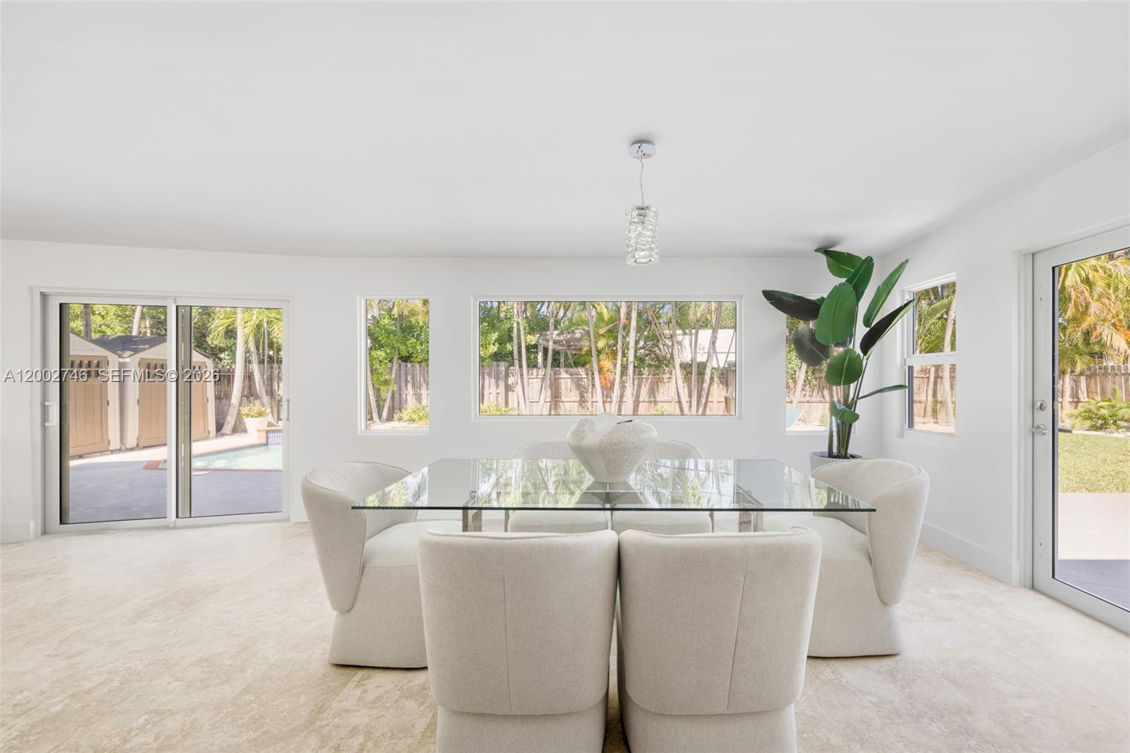 255 Ridgewood Rd, Key Biscayne FL 33149