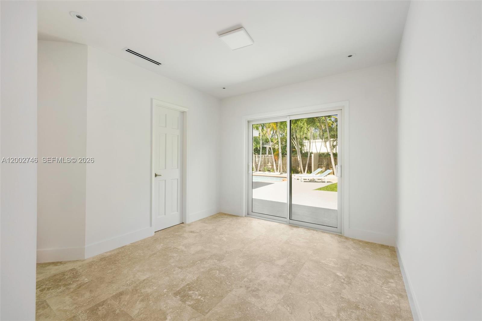 255 Ridgewood Rd, Key Biscayne FL 33149