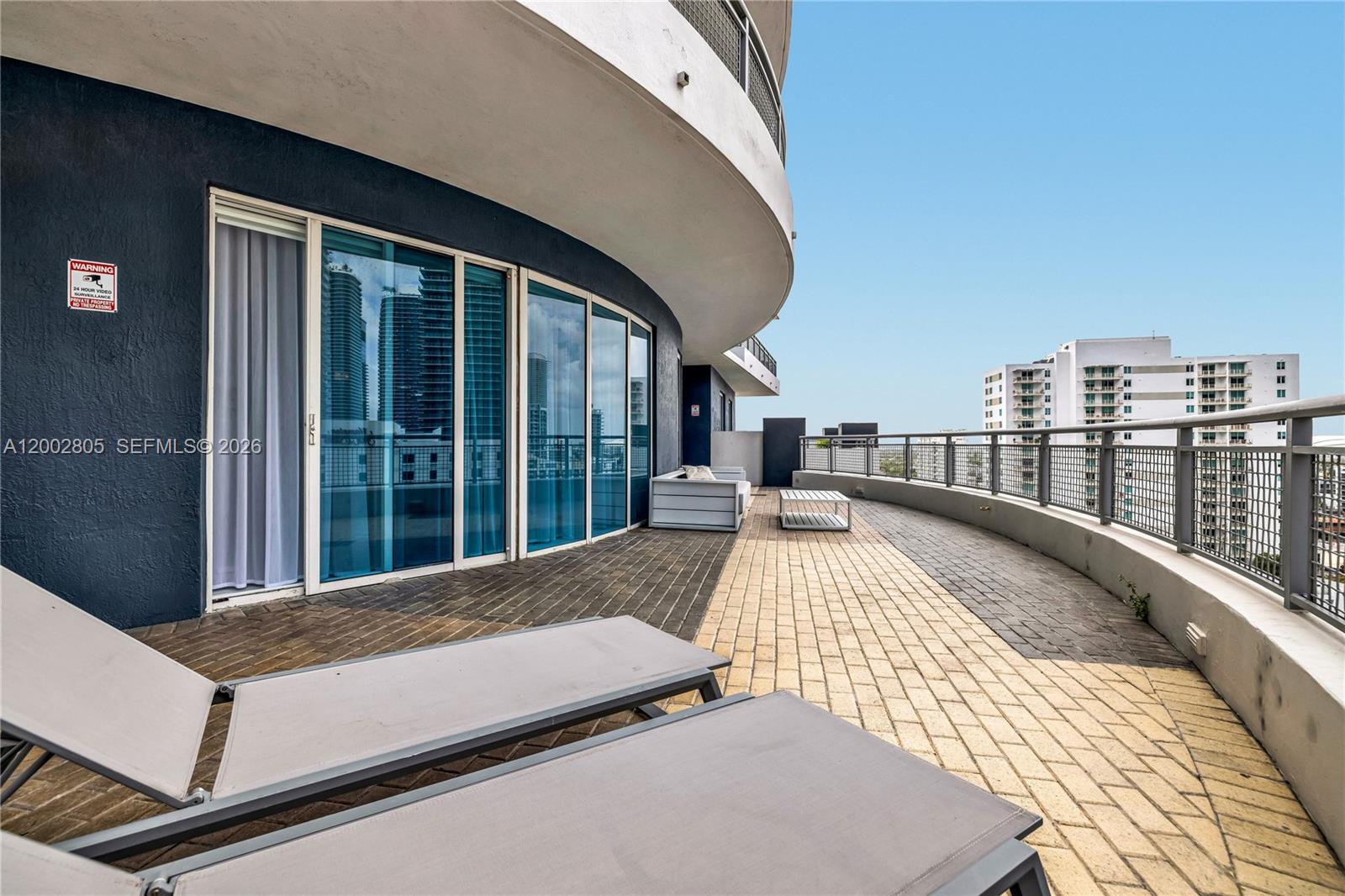 60 SW 13t St #1124, Miami FL 33130