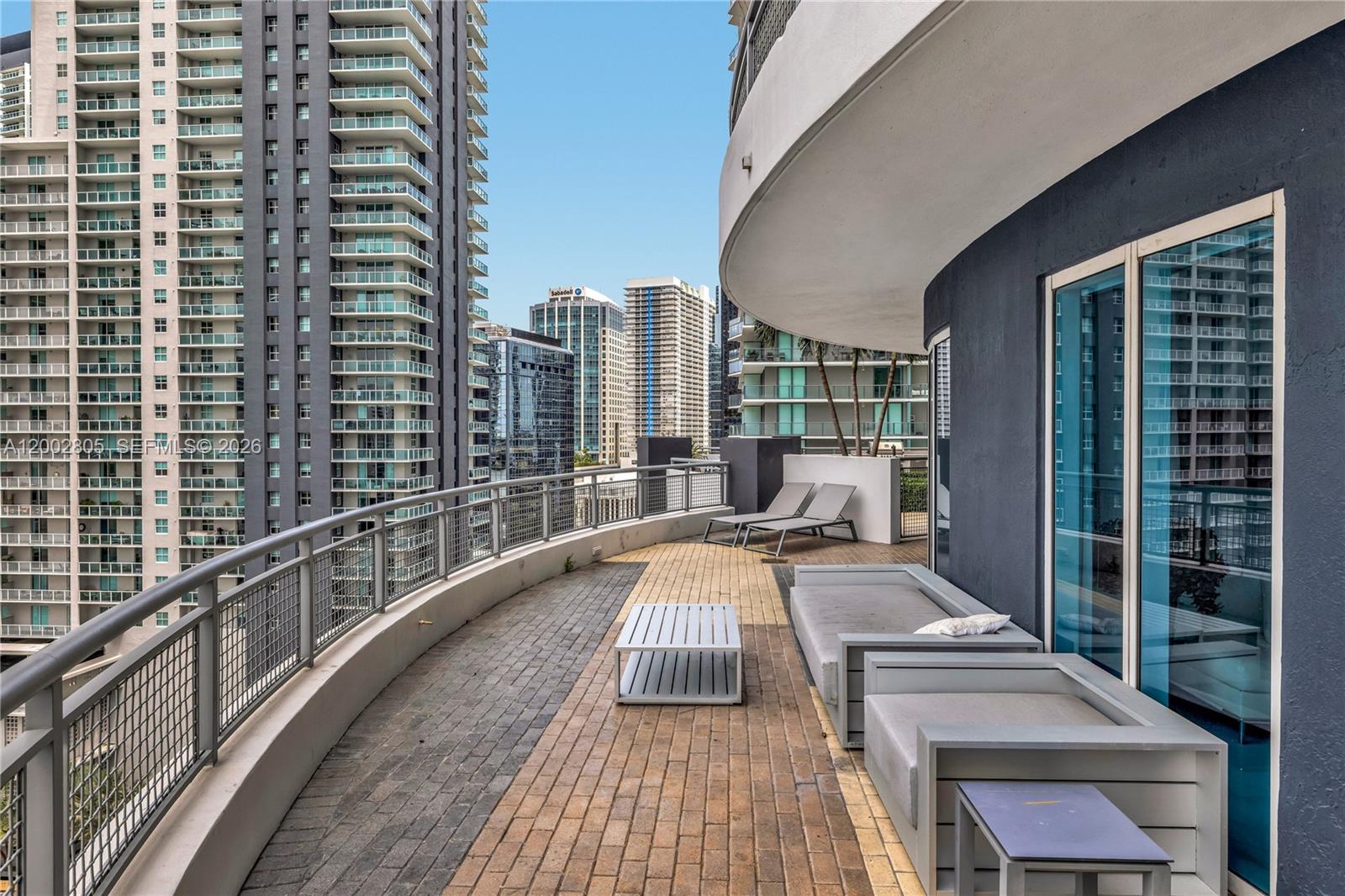60 SW 13t St #1124, Miami FL 33130