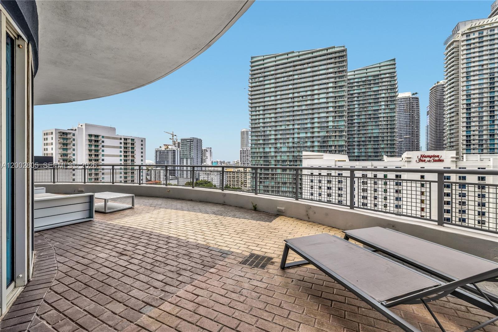 60 SW 13t St #1124, Miami FL 33130