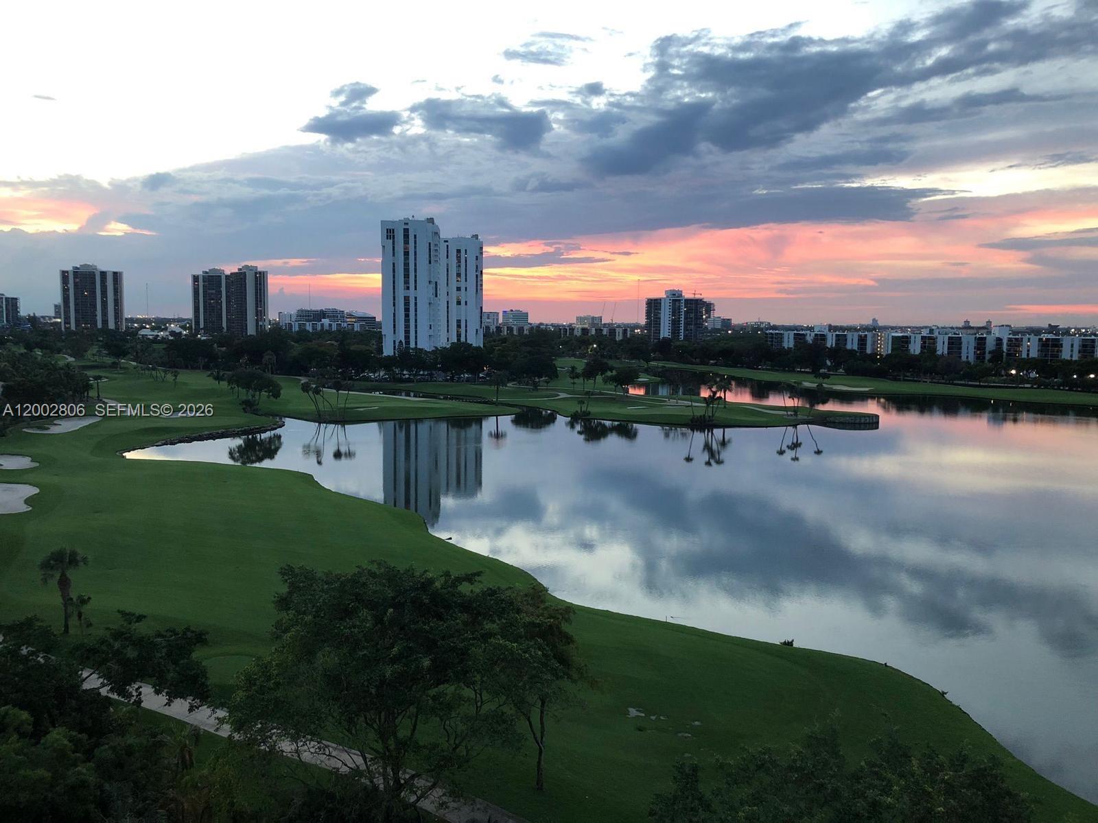 20000 E Country Club Dr #906, Aventura FL 33180
