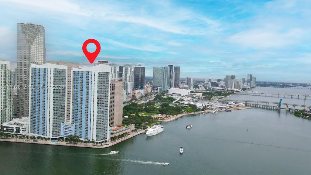 335 S Biscayne Blvd #LPH-02, Miami FL 33131