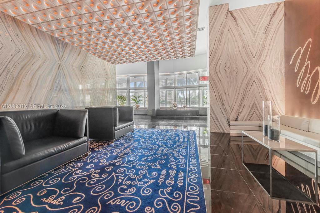 335 S Biscayne Blvd #LPH-02, Miami FL 33131