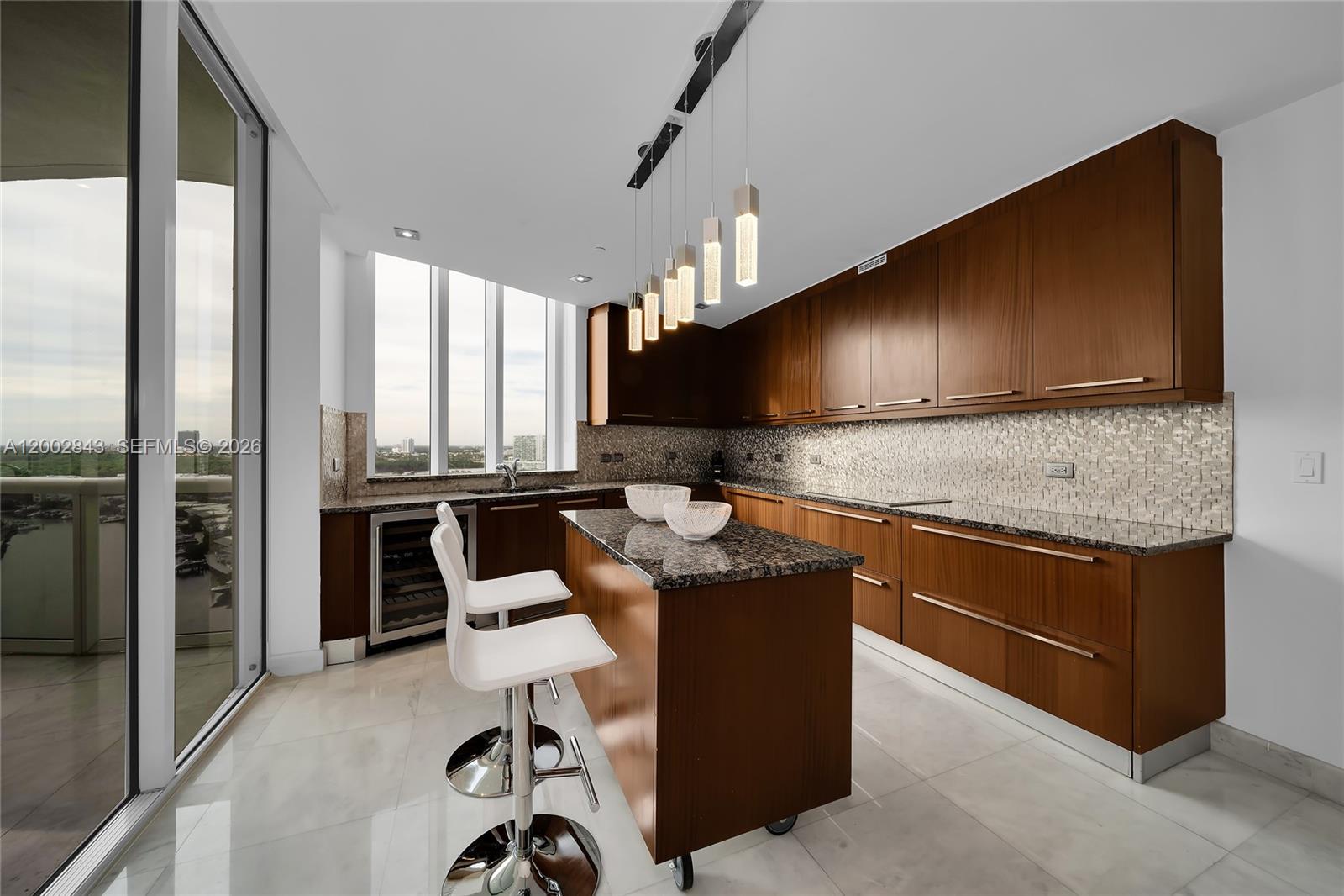 16001 COLLINS AVE #1406, Sunny Isles Beach FL 33160