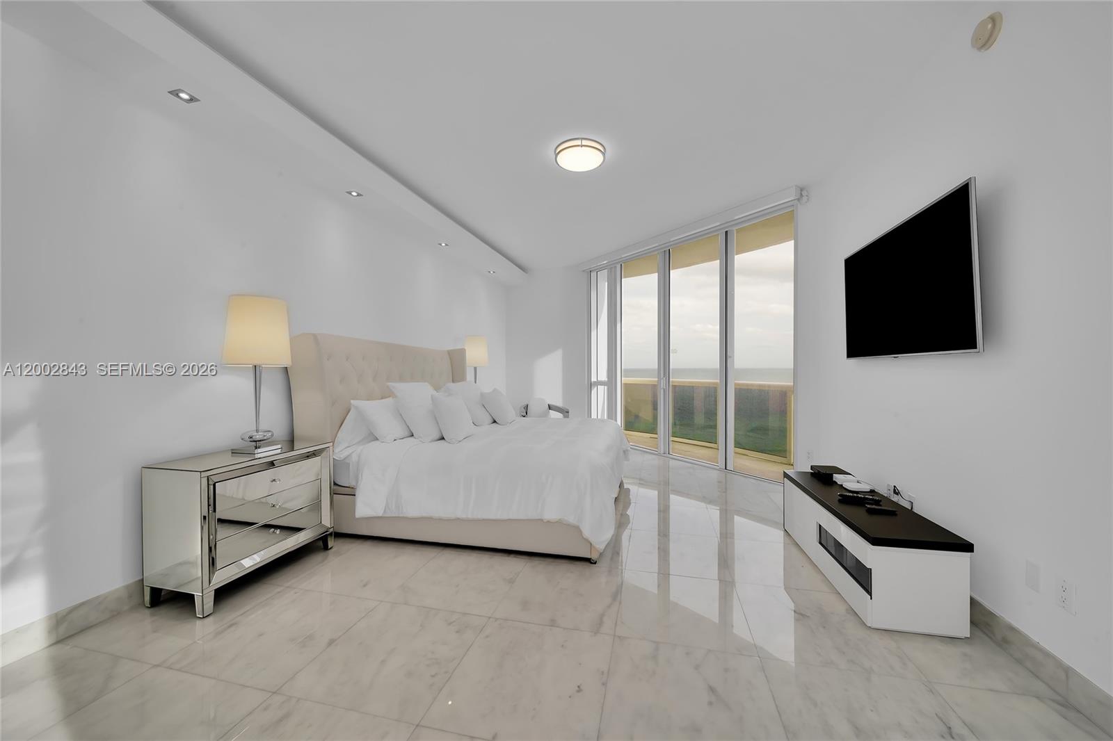 16001 COLLINS AVE #1406, Sunny Isles Beach FL 33160