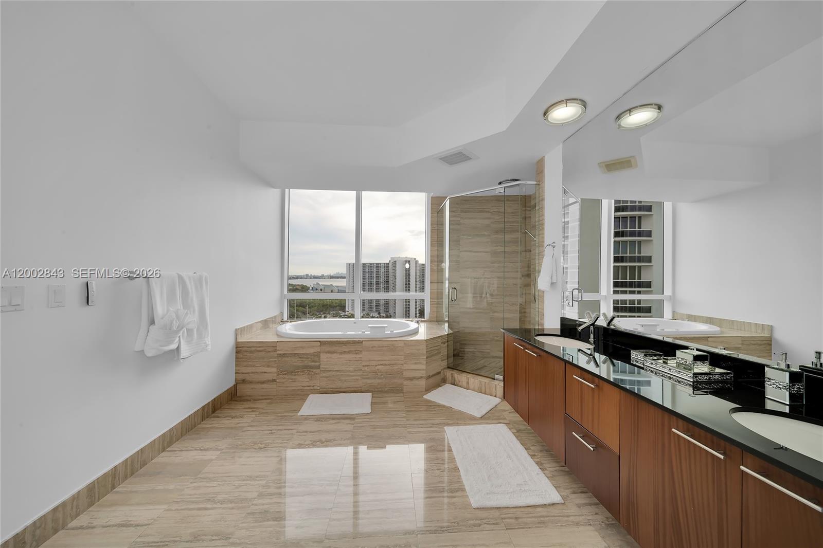 16001 COLLINS AVE #1406, Sunny Isles Beach FL 33160