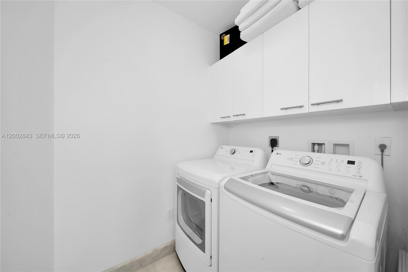 16001 COLLINS AVE #1406, Sunny Isles Beach FL 33160