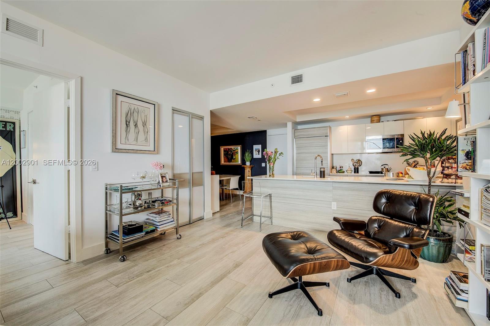 121 NE 34th St #1607, Miami FL 33137