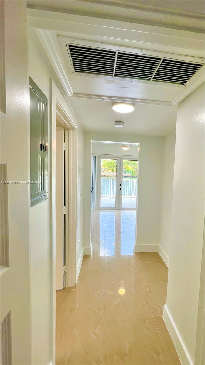 8235 Crespi Blvd #4, Miami Beach FL 33141