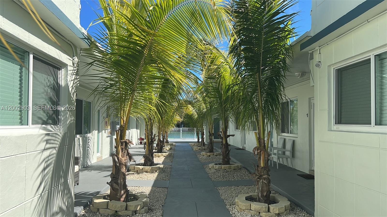 8235 Crespi Blvd #4, Miami Beach FL 33141