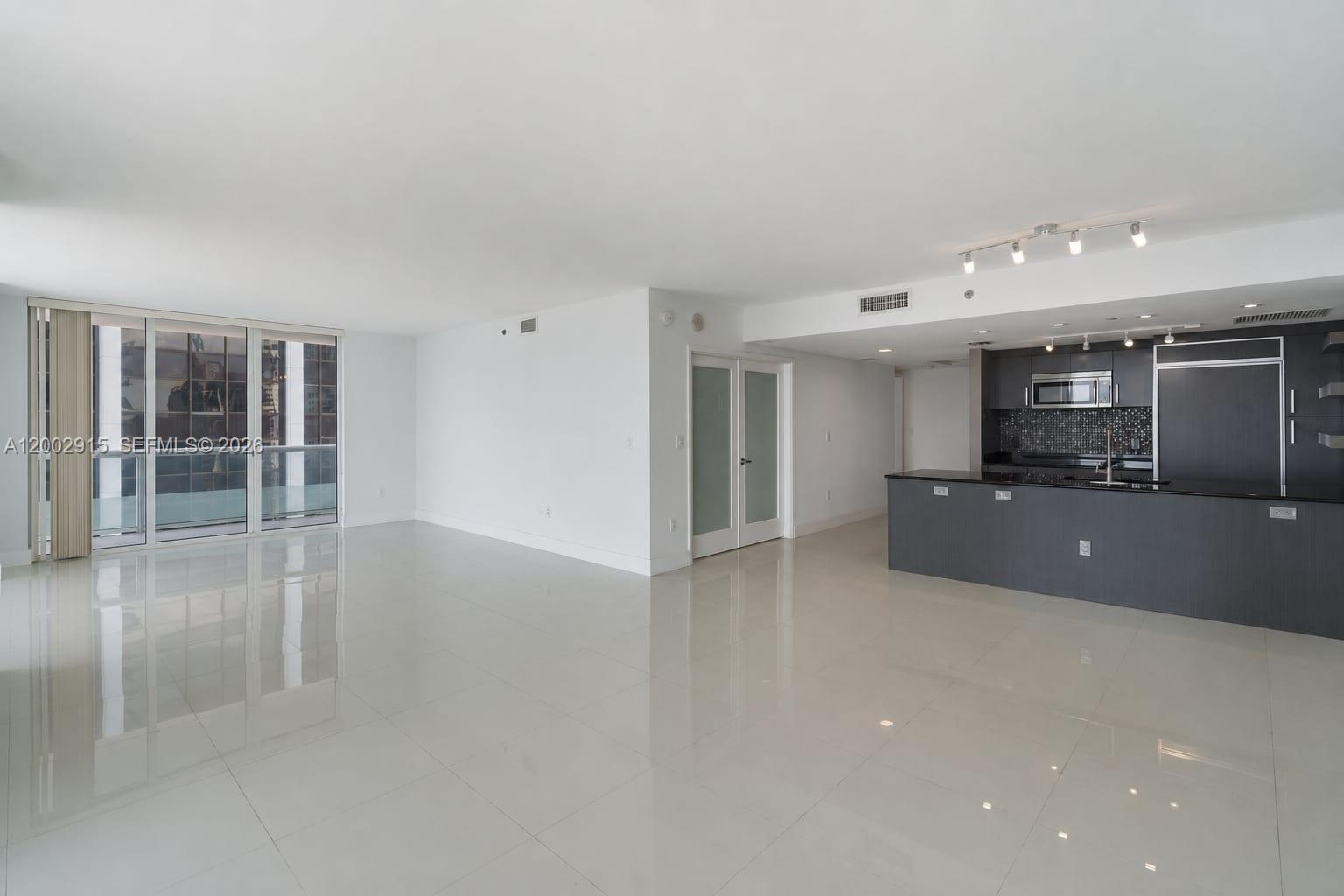 50 Biscayne Blvd #2610, Miami FL 33132