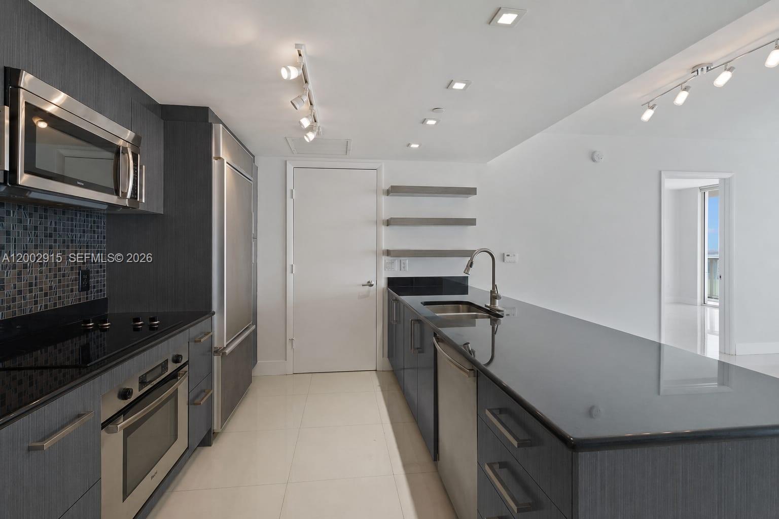 50 Biscayne Blvd #2610, Miami FL 33132