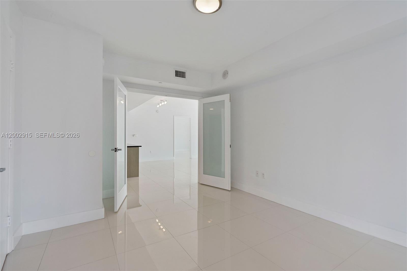 50 Biscayne Blvd #2610, Miami FL 33132