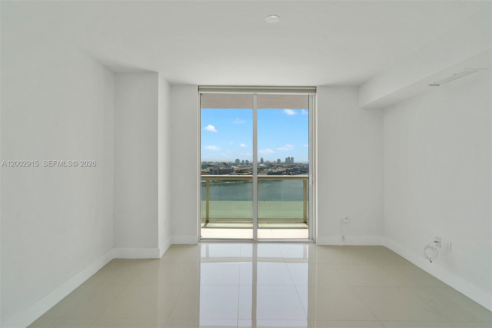 50 Biscayne Blvd #2610, Miami FL 33132