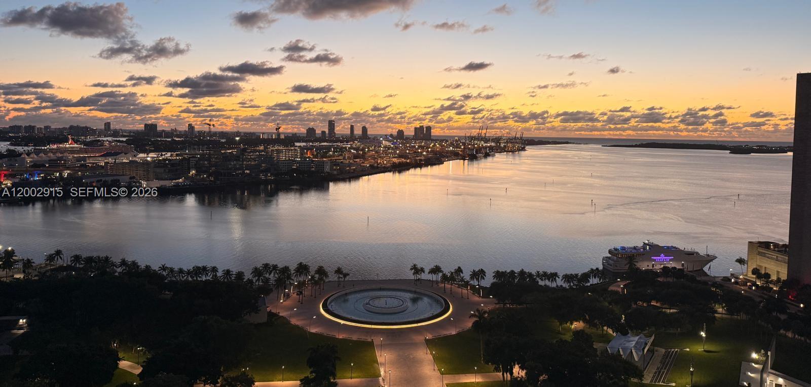 50 Biscayne Blvd #2610, Miami FL 33132