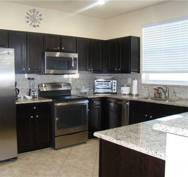 9160 SW 171st Ct #0, Miami FL 33196