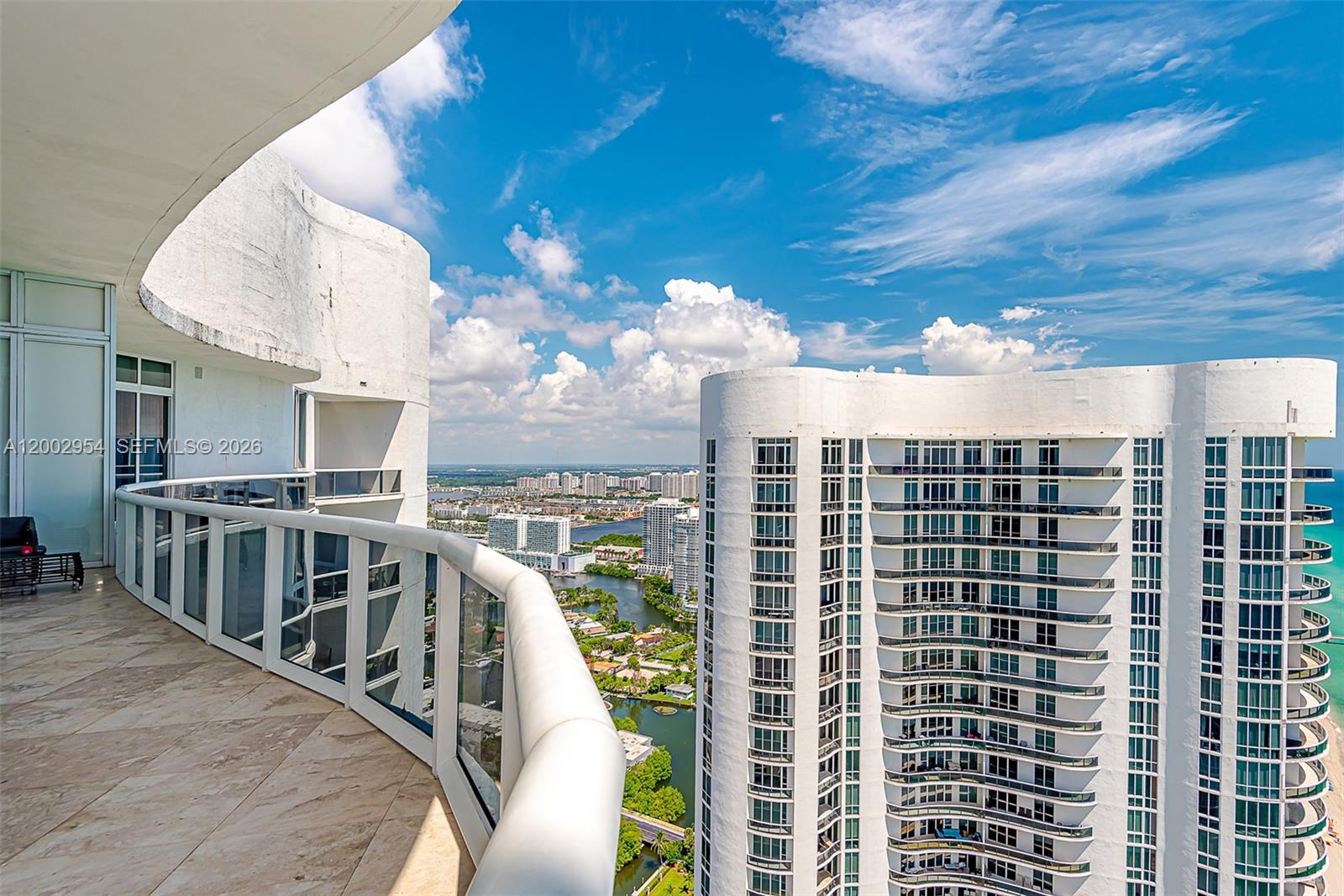 15901 Collins Ave #4302, Sunny Isles Beach FL 33160