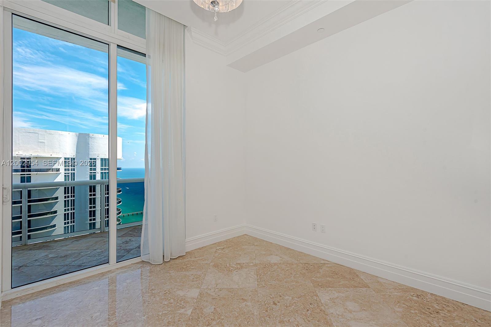 15901 Collins Ave #4302, Sunny Isles Beach FL 33160