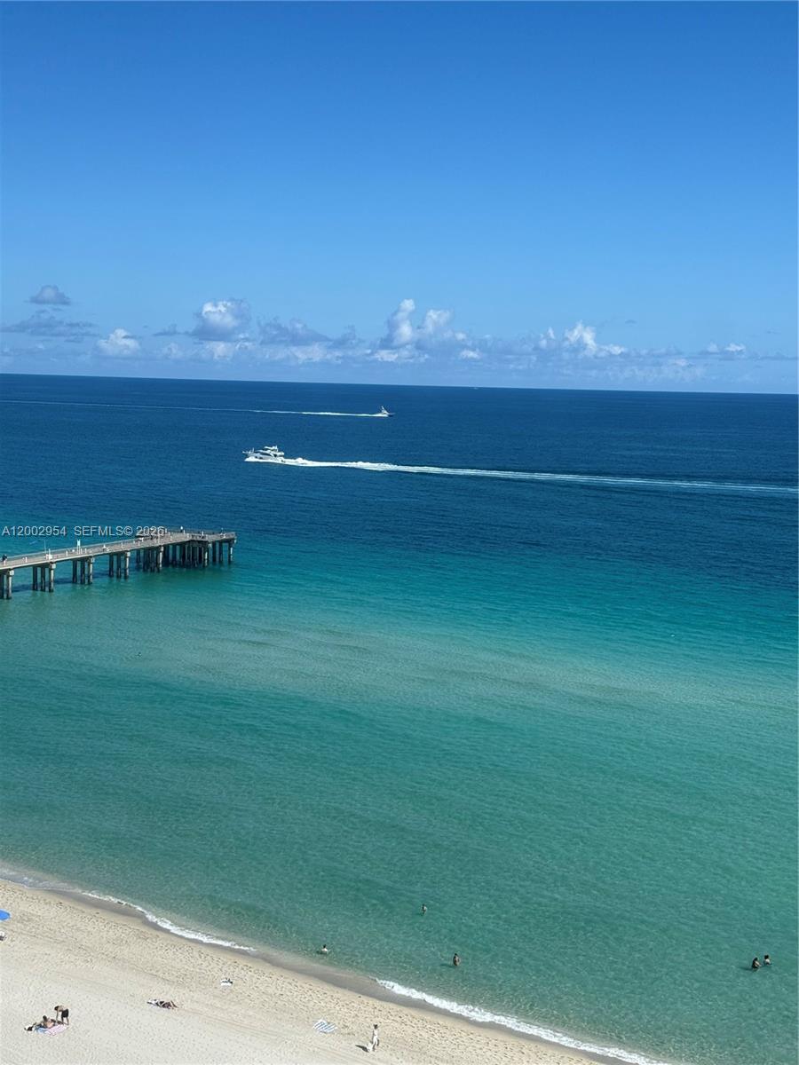 15901 Collins Ave #4302, Sunny Isles Beach FL 33160