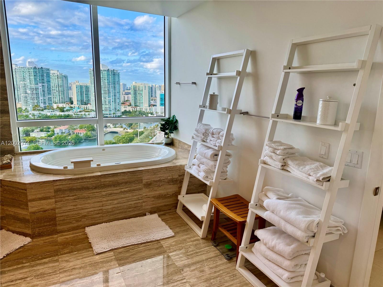 15901 Collins Ave #1804, Sunny Isles Beach FL 33160