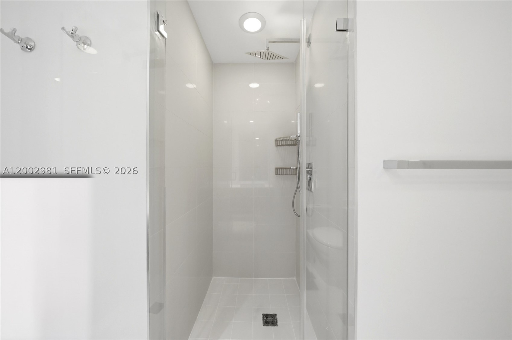 55 SW 9th St #3106, Miami FL 33130
