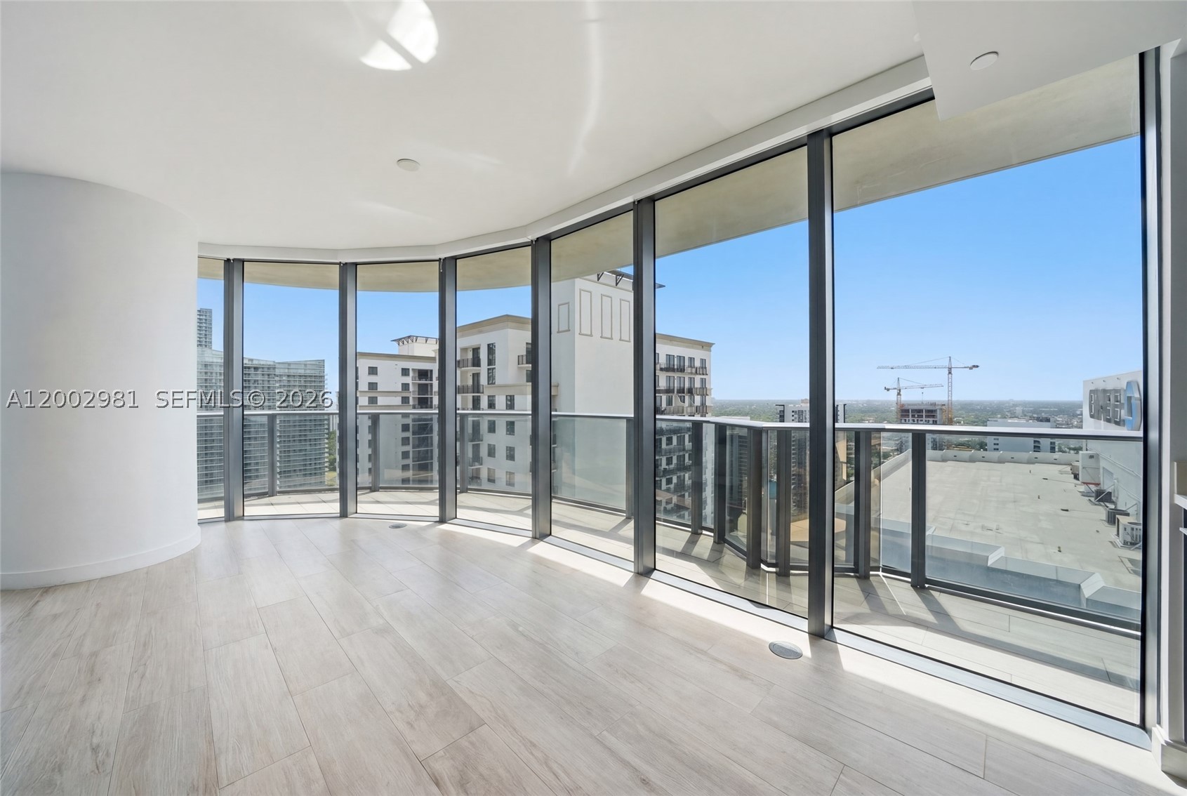 55 SW 9th St #3106, Miami FL 33130