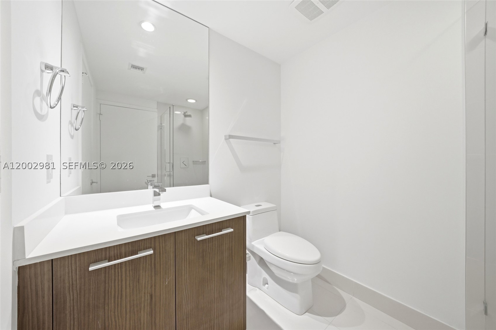55 SW 9th St #3106, Miami FL 33130