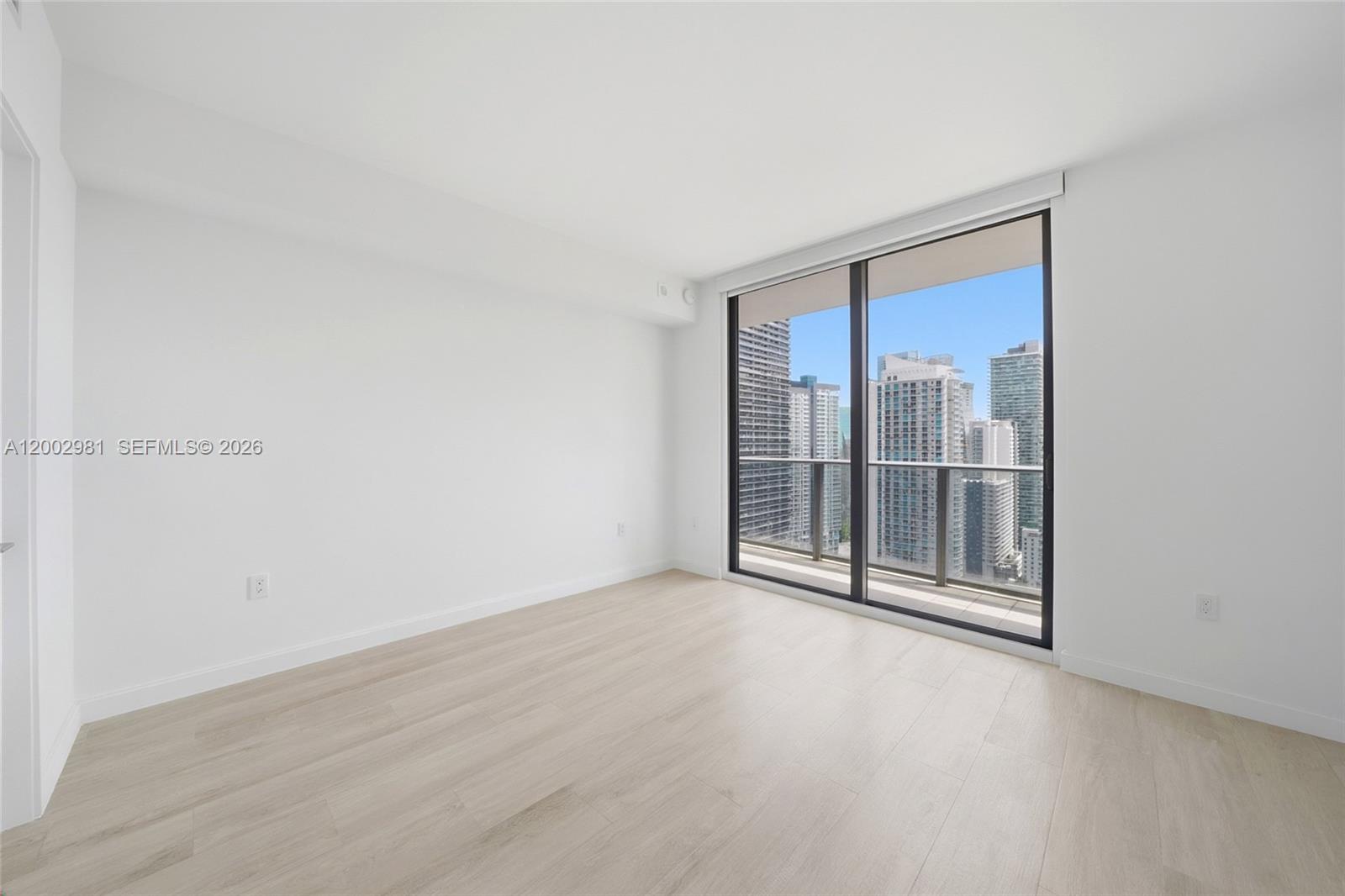 55 SW 9th St #3106, Miami FL 33130