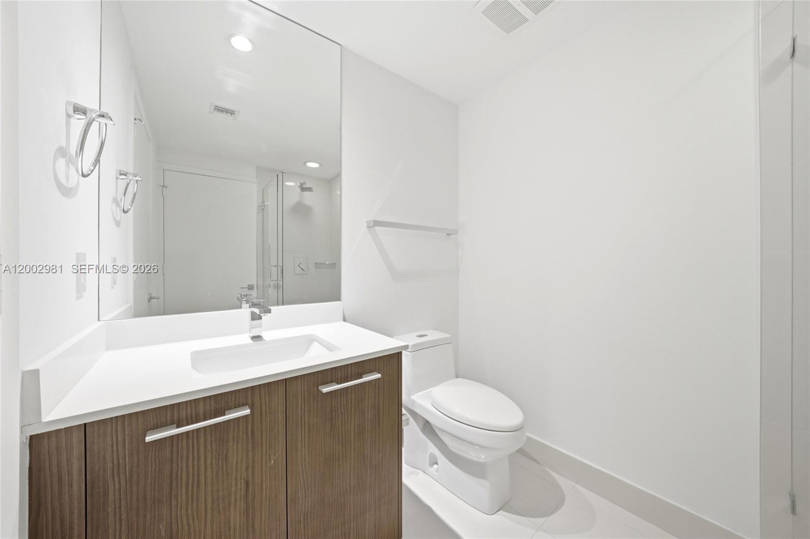 55 SW 9th St #3106, Miami FL 33130